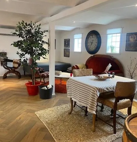 Guldforhoved Bed & Breakfast Bording Kirkeby